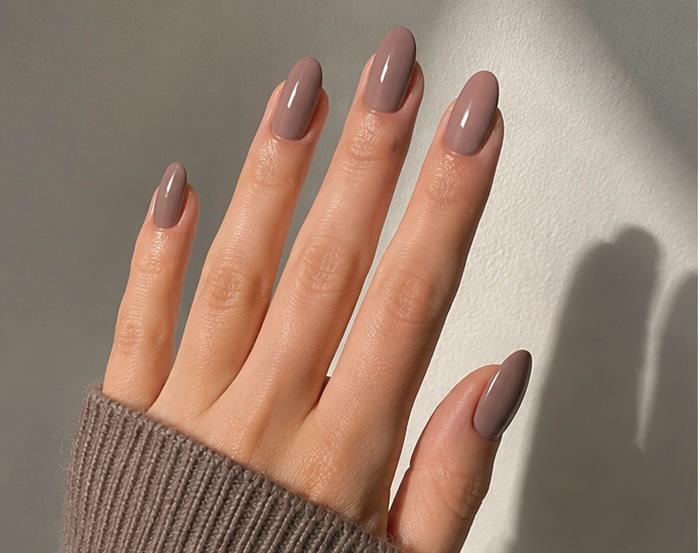 Elegant Taupe Glossy Almond Press-On Nails – 24PCS Premium Nail Set