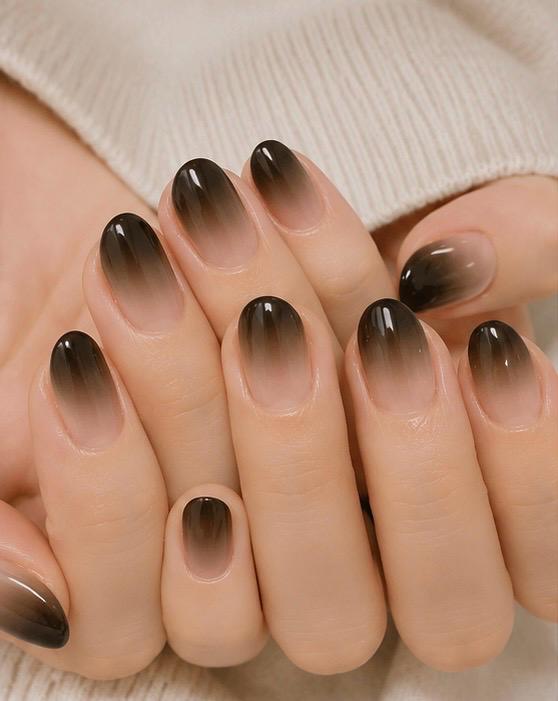 Smoky Black Ombre Square Press-On Nails – 24PCS Premium Nail Set
